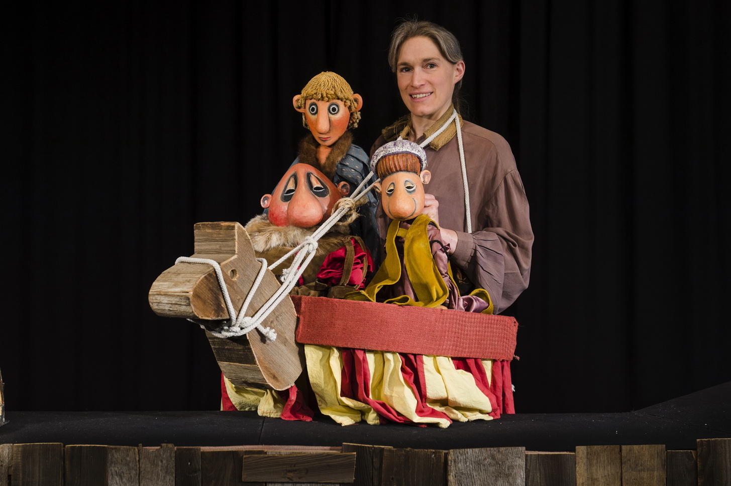 Moussong Theater mit Figuren