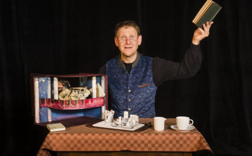 Moussong Theater mit Figuren, Der Zauberlehrling