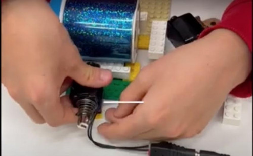 Vorbereiten eines mechanischen Aktor.